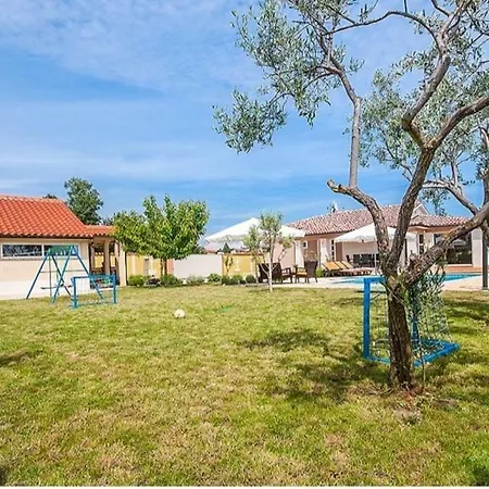 Zafirah Villa