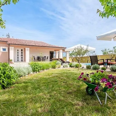 Villa Zafirah