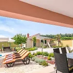Villa Zafirah